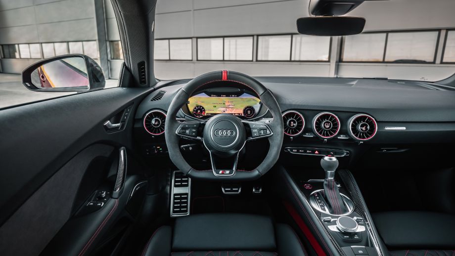 Audi TT S Coupé Cockpit